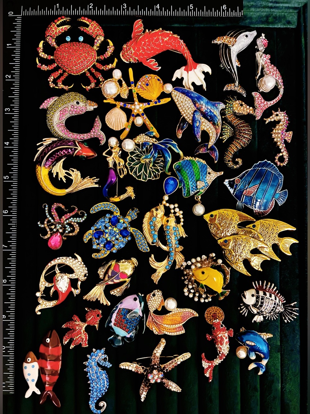 Lot of 30 Rhinestone Ocean Sea Life Brooch Pins Fish Crab Turtle Dolphin Mermaid